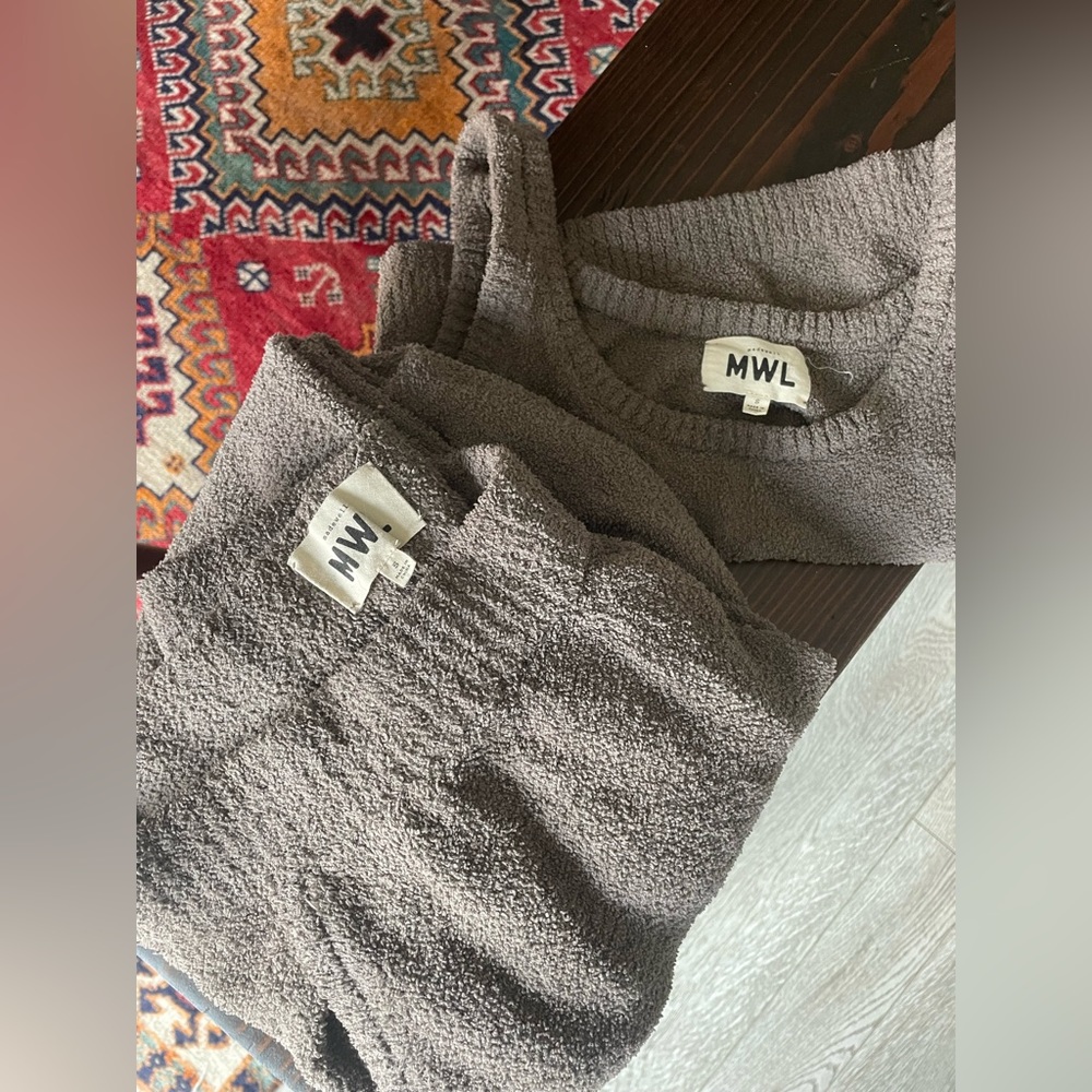 Madewell 	
mwl bouclé square-neck tank top 	
mwl bouclé pull-on jogger pants